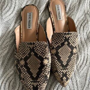 8.5 Steve Madden Snake Print Mules - Black and Brown